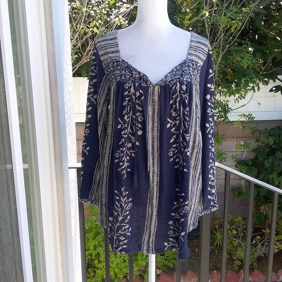 Lucky Brand Women's Top Size Med Blue White Boho Printed Peasant Long Sleeve - Picture 7 of 7